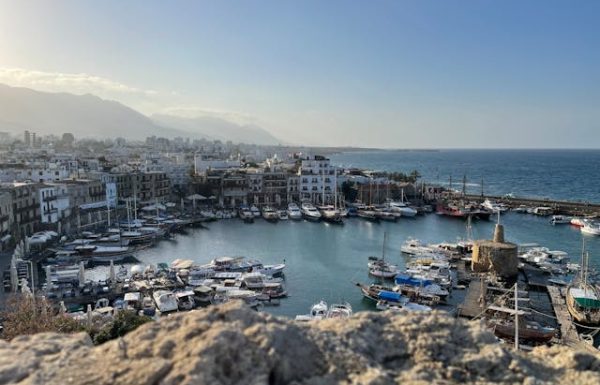 7 מלונות כשרים לבני הגיל השלישי – משאירים את הילדים בבית!